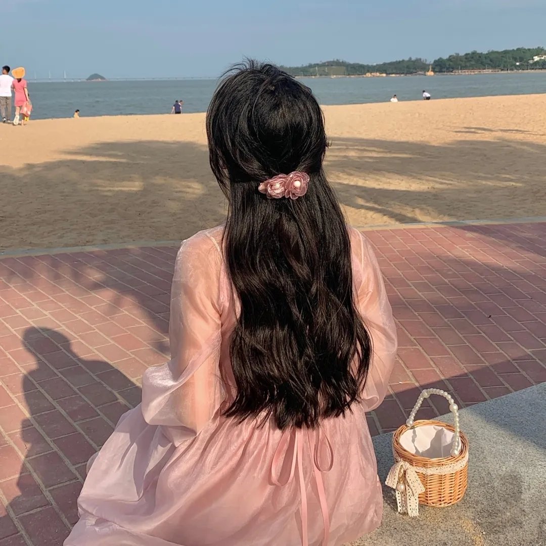 五个相扑的少年